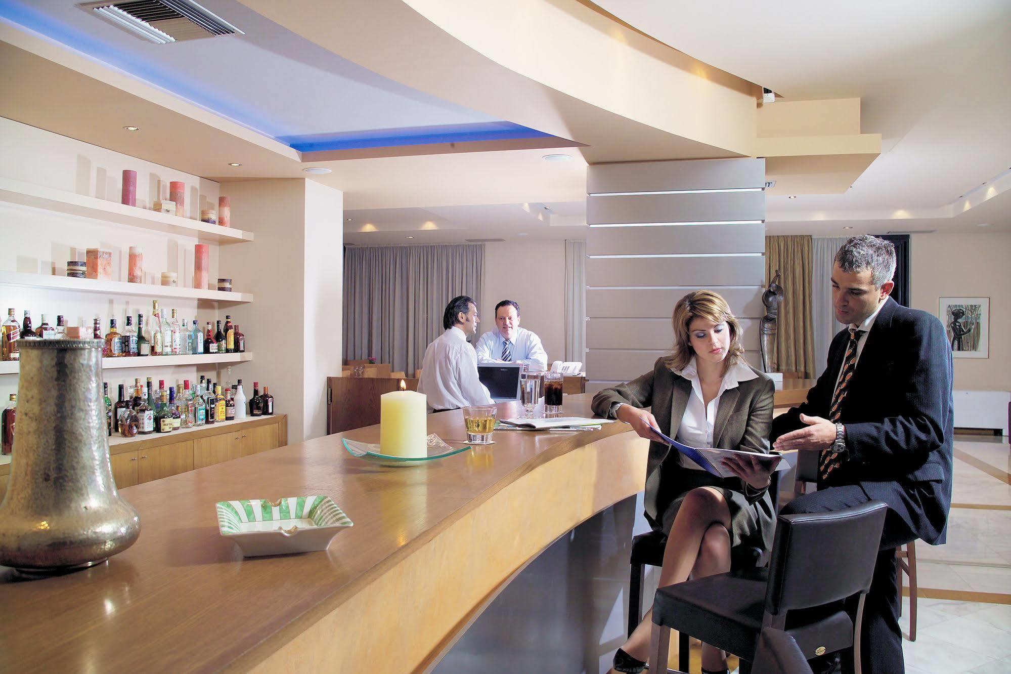 Dekelia Hotel Athènes Extérieur photo
